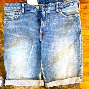 H&M Men’s Slim Fit Shorts
